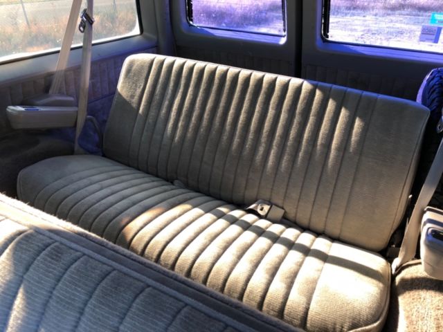 1991 Chevrolet Suburban Silverado - photo 11