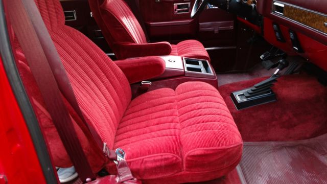 1991 Chevrolet Suburban Base Sport Utility 4-Door - photo 12