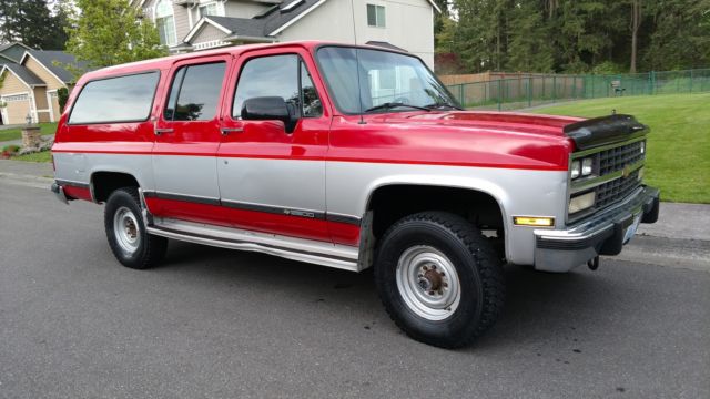 1991 Chevrolet Suburban Base Sport Utility 4-Door - photo 4
