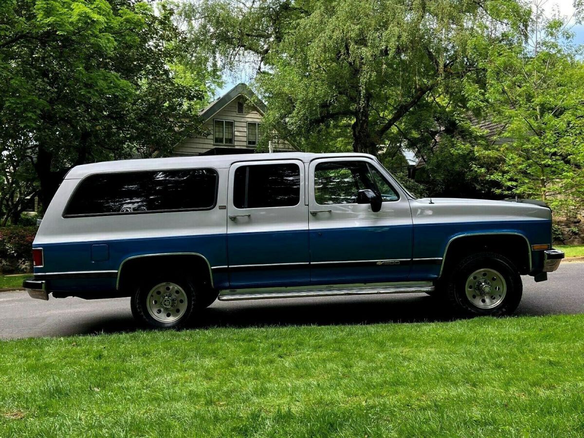 1991 Chevrolet Suburban LS - photo 5