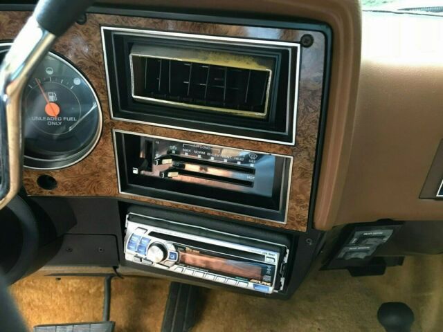 1991 Chevrolet Suburban LS - photo 11