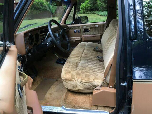 1991 Chevrolet Suburban LS - photo 7