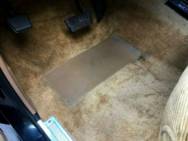 1991 Chevrolet Suburban LS - photo 9