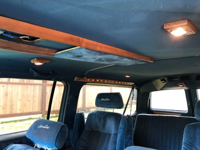 1991 Chevrolet Suburban Silverado V1500 Suburban - photo 13