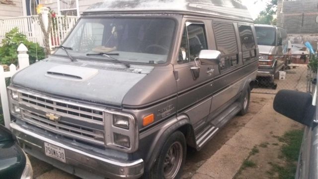1991 Chevrolet G20 Van