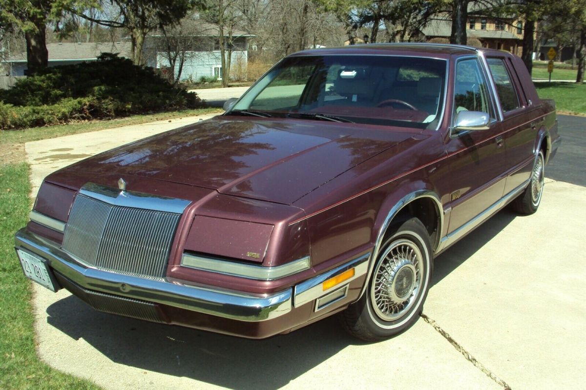 1991 Chrysler Imperial - photo 2