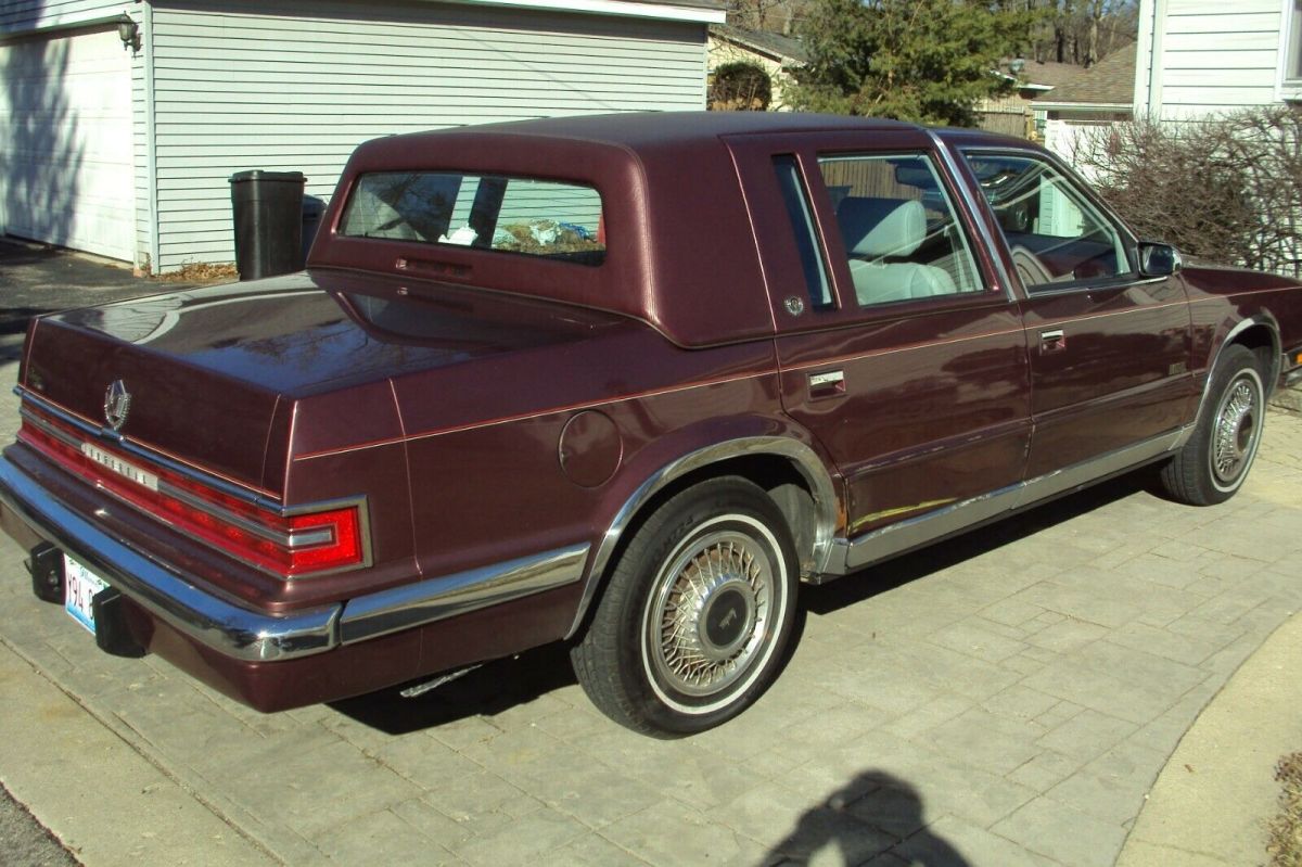 1991 Chrysler Imperial - photo 8