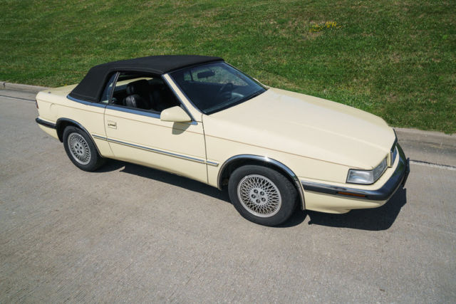 1991 Chrysler TC by Maserati - photo 11