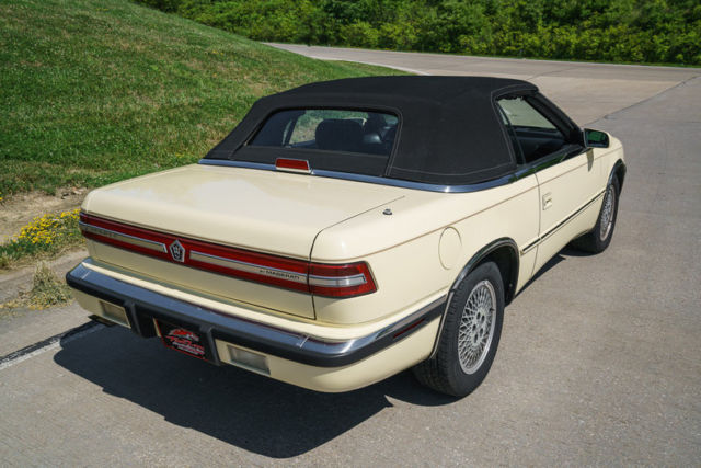1991 Chrysler TC by Maserati - photo 8
