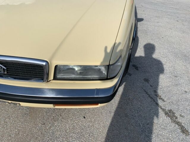 1991 Chrysler TC By Maserati Convertible - photo 6