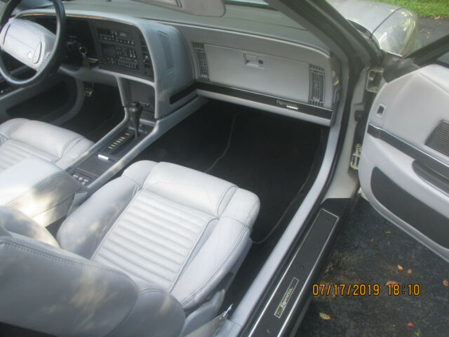 1991 Buick Reatta - photo 10