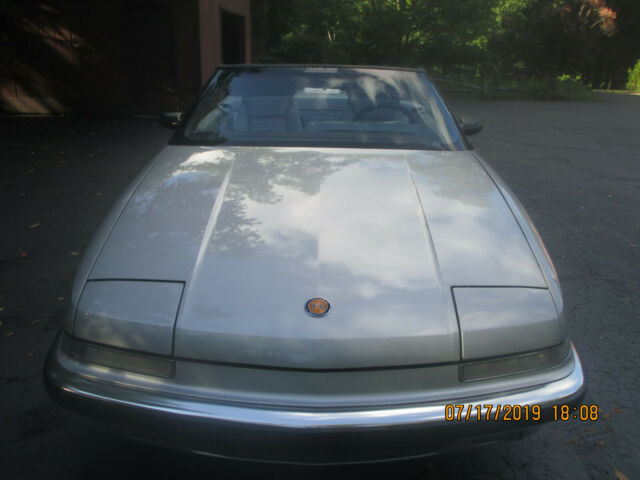 1991 Buick Reatta - photo 2