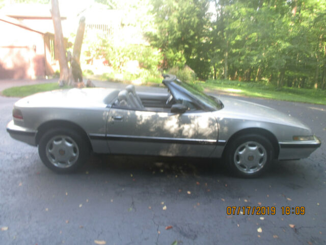 1991 Buick Reatta - photo 4
