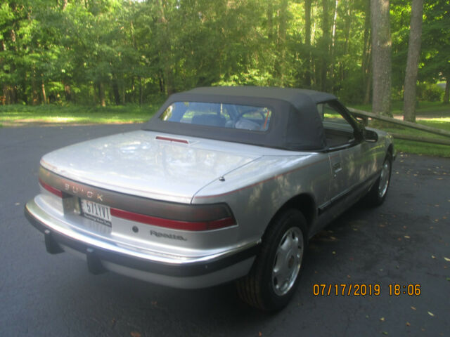 1991 Buick Reatta - photo 5
