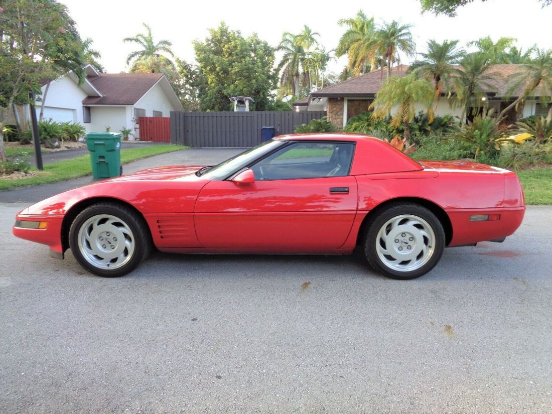 1991 Chevrolet Corvette - photo 2