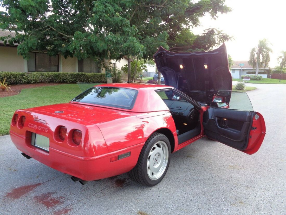 1991 Chevrolet Corvette - photo 8