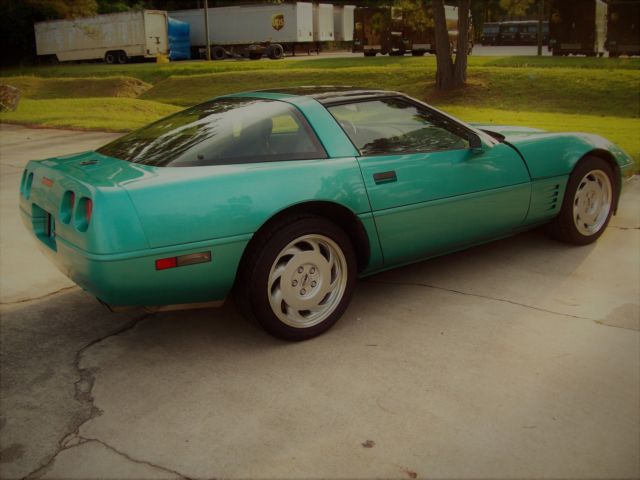 1991 Chevrolet Corvette BASE COUPE 2 DOOR - photo 9