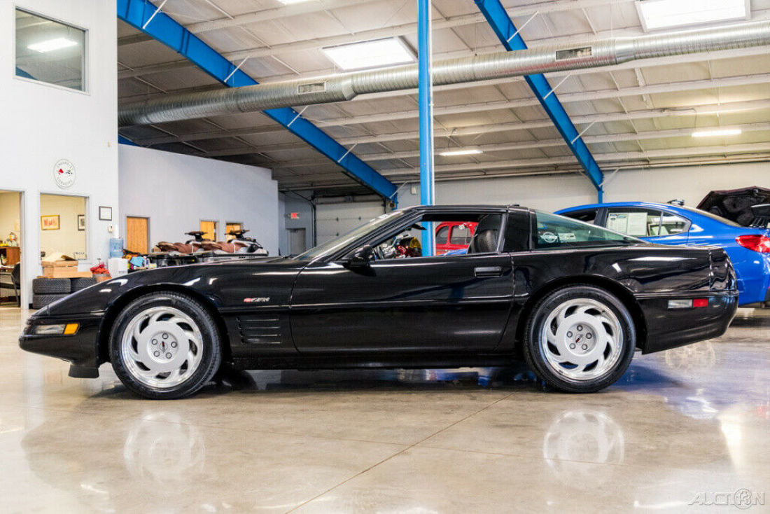 1991 Chevrolet Corvette 1991 Corvette ZR1 Only 11k Original Miles 91 - photo 2