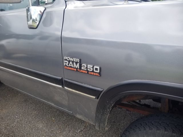 1991 Dodge Ram 2500 LE - photo 5