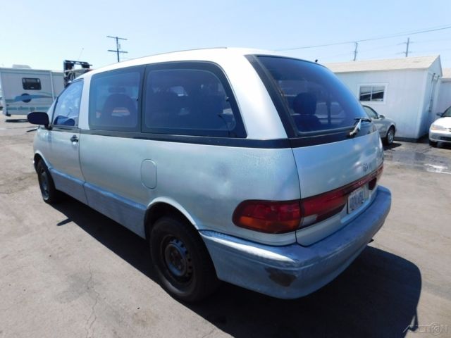 1991 Toyota Previa Deluxe - photo 3
