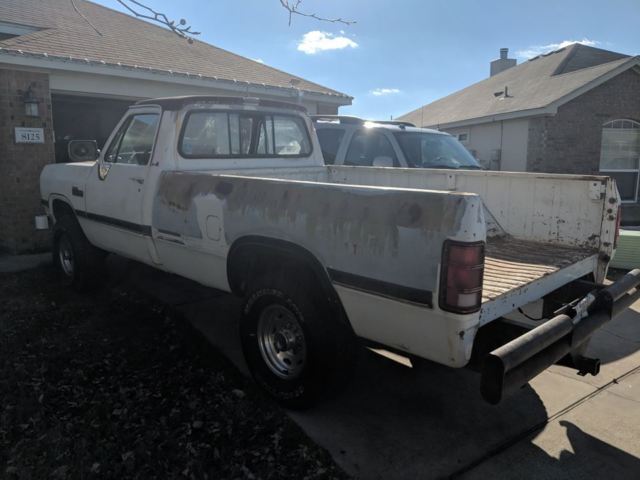 1991 Dodge Ram 2500 LE - photo 3