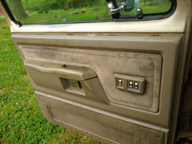 1991 Dodge Ram 3500 - photo 13
