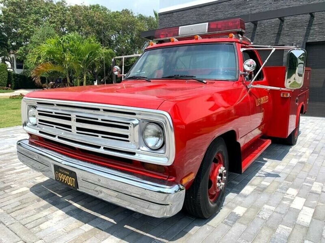 1991 Dodge D350 Reg. Cab 8-ft. Bed 2WD - photo 3