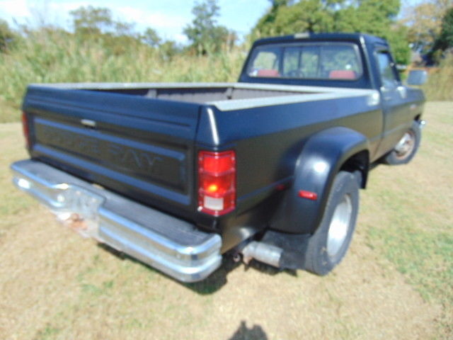 1991 Dodge Ram 3500 - photo 9