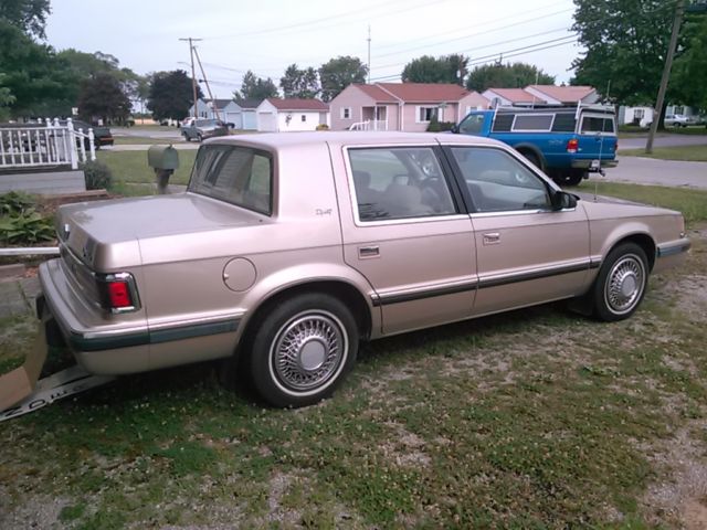 1991 Dodge Dynasty - photo 3