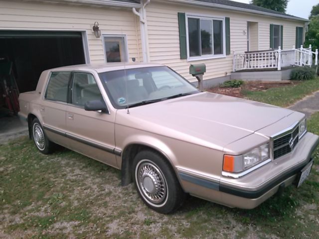 1991 Dodge Dynasty - photo 4