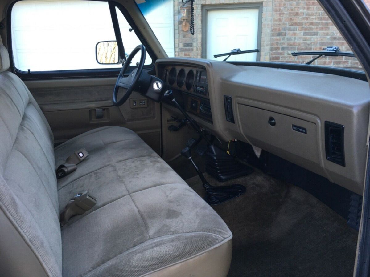 1991 Dodge Ram 2500 - photo 12