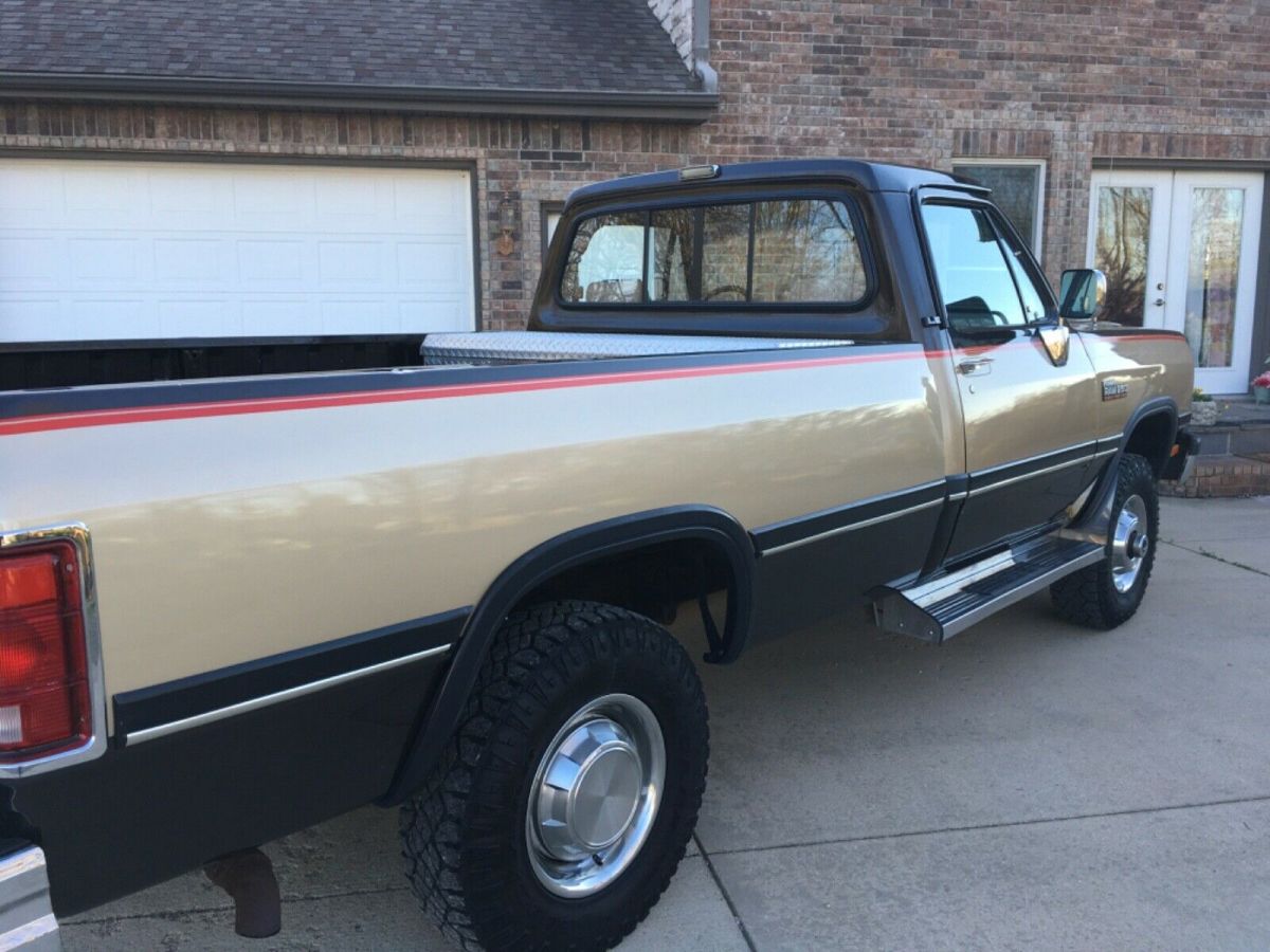 1991 Dodge Ram 2500 - photo 7
