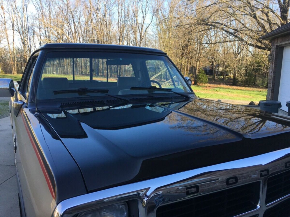 1991 Dodge Ram 2500 - photo 9