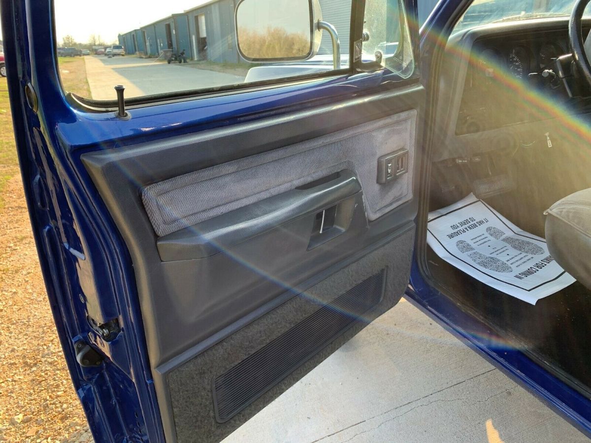 1991 Dodge Ram 2500 - photo 10