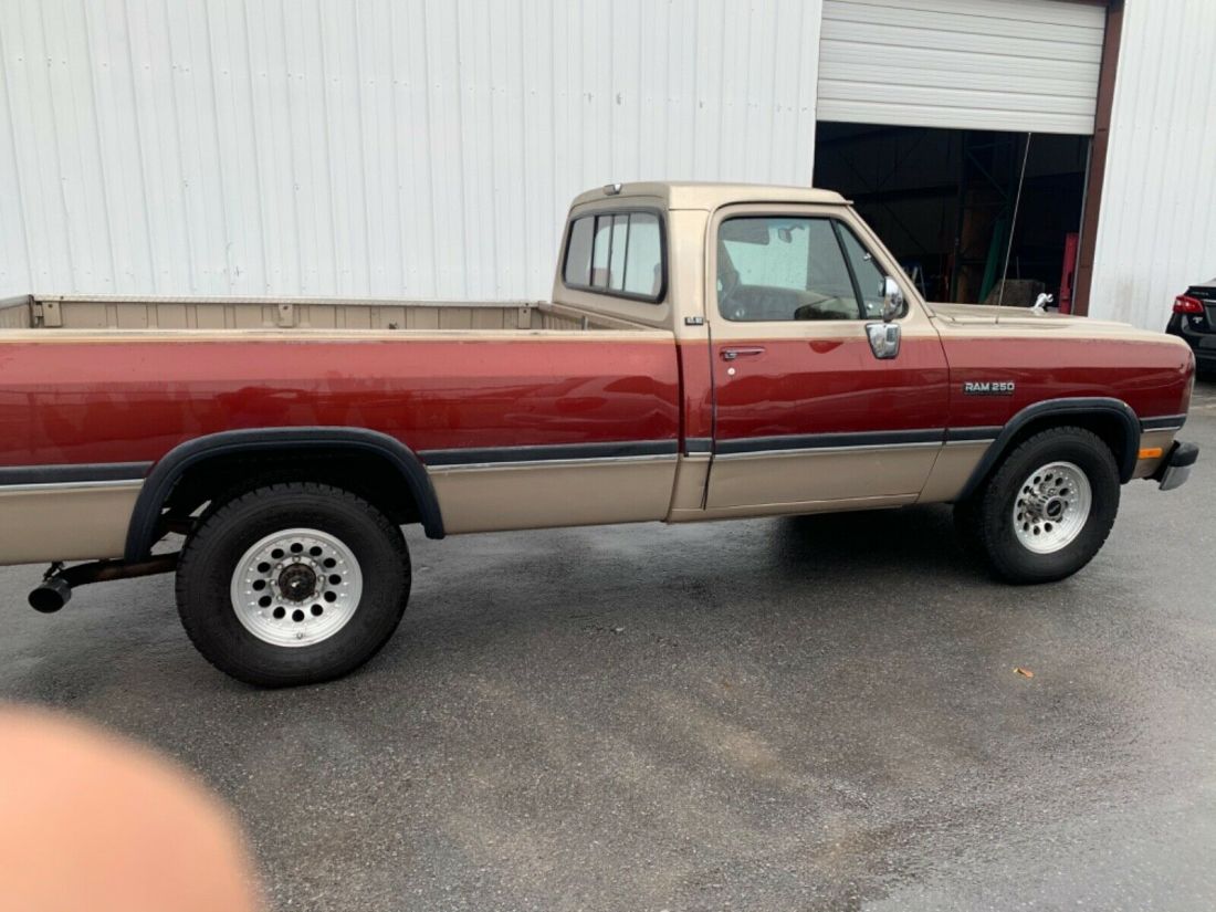 1991 Dodge Ram 2500 - photo 3
