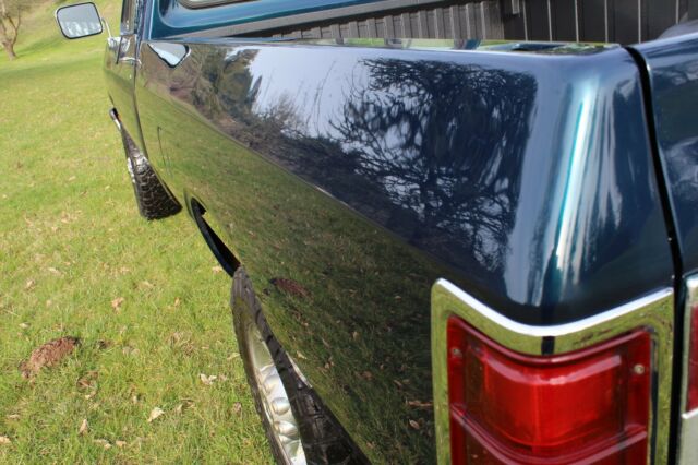 1991 Dodge Ram 2500 LE - CUMMINS DIESEL - 4X4 - photo 9