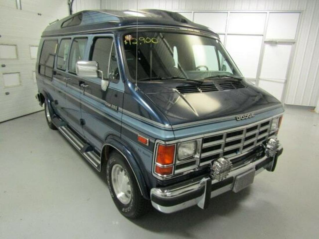 1991 Dodge Ram 250 R.V. Shuttle - photo 3