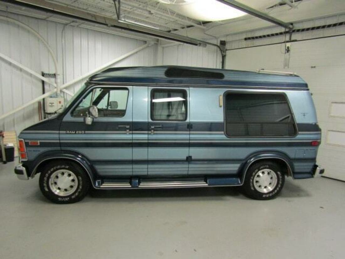 1991 Dodge Ram 250 R.V. Shuttle - photo 6