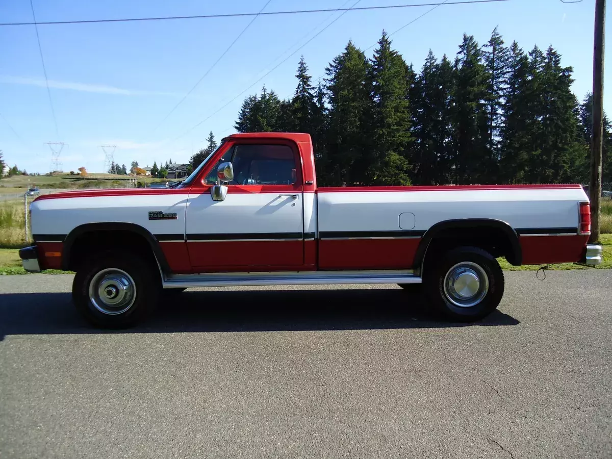 1991 dodge ram 2500 4x4 single cab long bed pickup d2500 first generation truck 1991 Dodge Ram 2500 LE