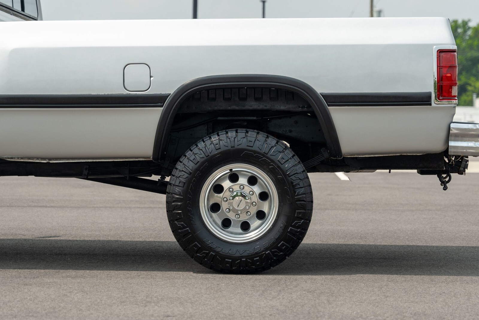 1991 Dodge D350 & W350 Trucks W350 Sweptline 131" WB 4WD - photo 5