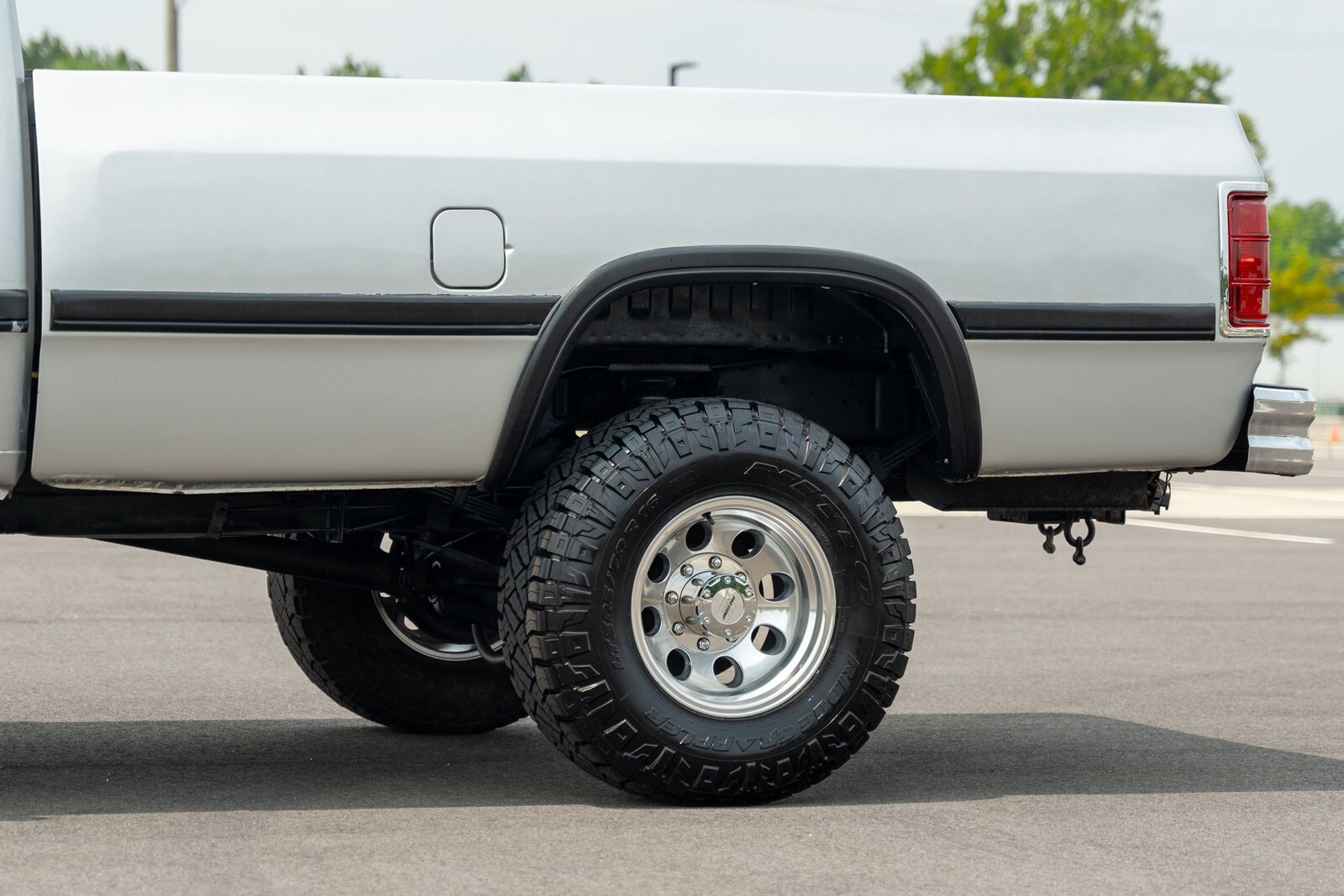 1991 Dodge D350 & W350 Trucks W350 Sweptline 131" WB 4WD - photo 7