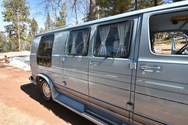 1991 Dodge Ram Van B-250 - photo 7