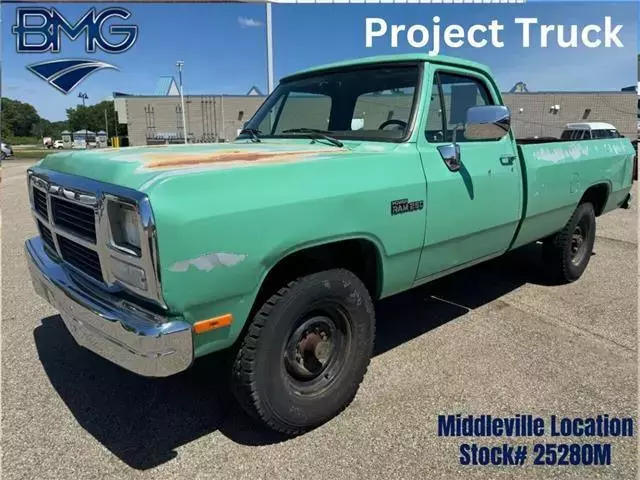 1991 Dodge RAM Power 250 5 speed manual 4wd 4x4 Runs and Drive 83k miles 1991 Dodge RAM 250 Reg. Cab 8-ft. Bed 4WD