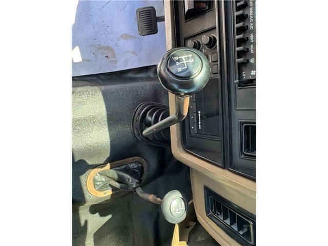 1991 Dodge RAM 250 Reg. Cab 8-ft. Bed 4WD - photo 11