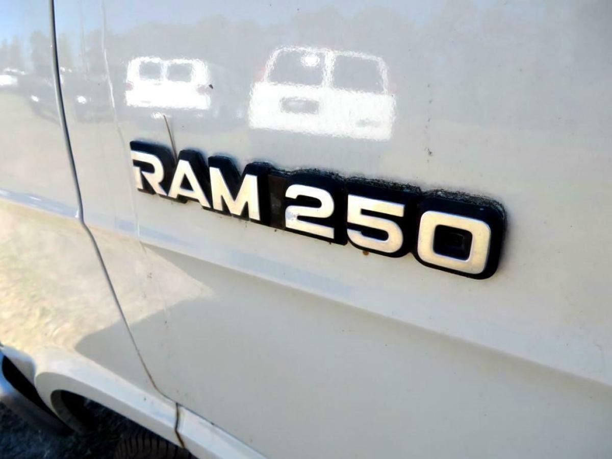 1991 Dodge Ram Van B250 - photo 10