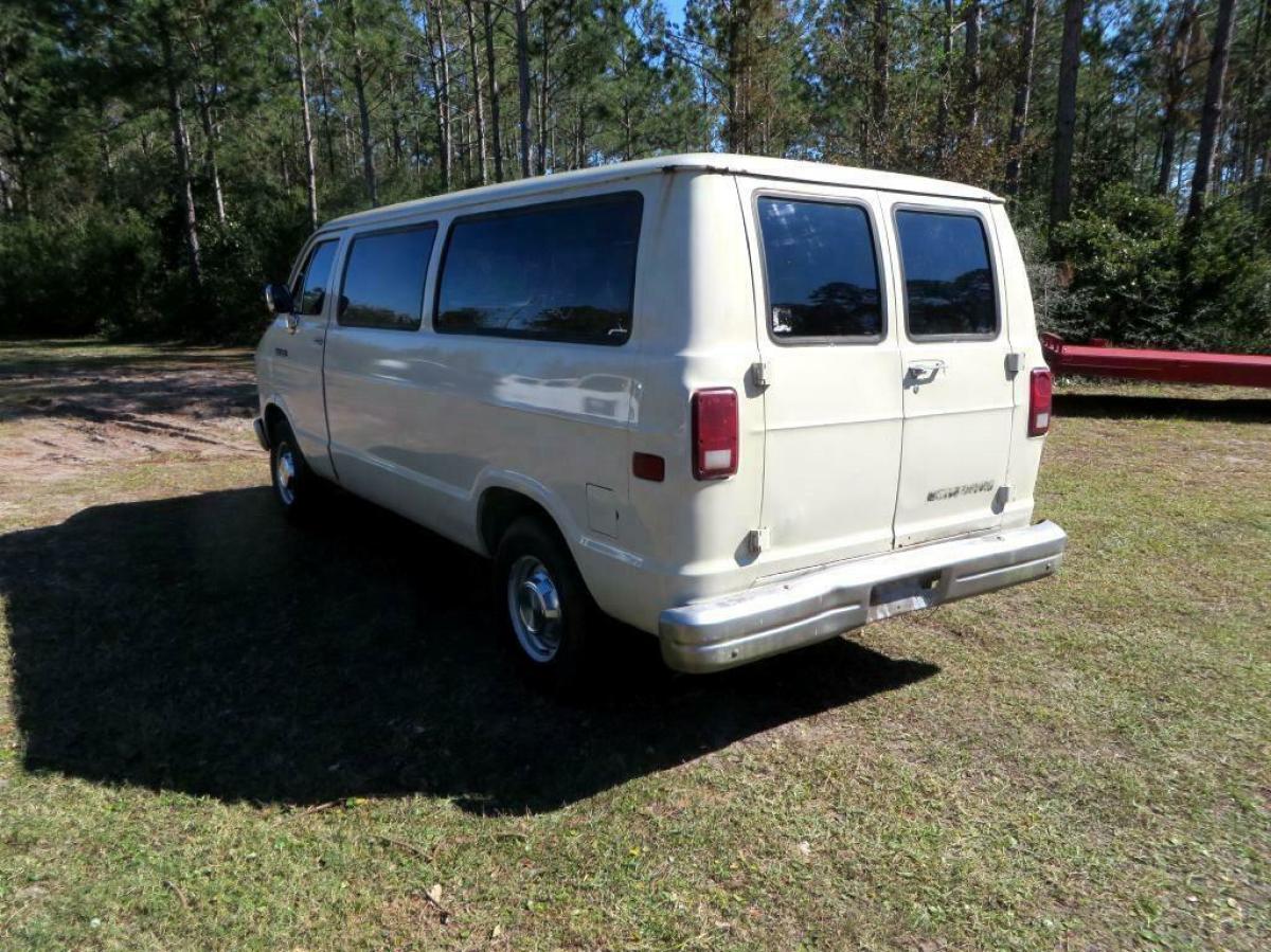 1991 Dodge Ram Van B250 - photo 8