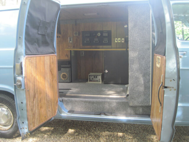 1991 Dodge Ram Van - photo 11