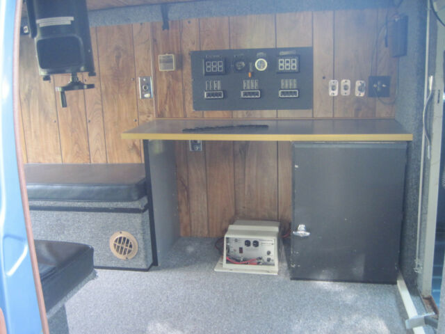 1991 Dodge Ram Van - photo 12