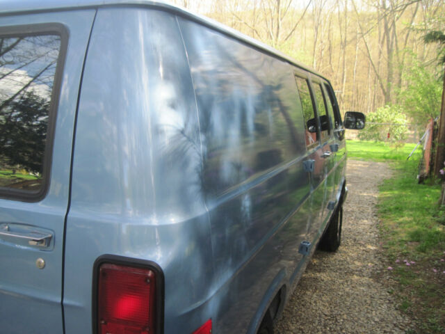 1991 Dodge Ram Van - photo 7