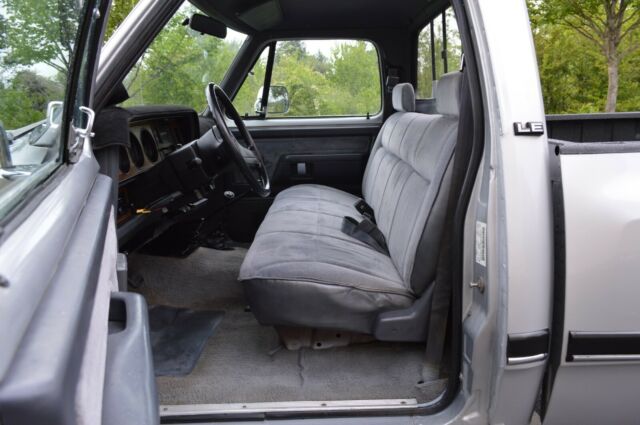 1991 Dodge Ram 2500 - photo 13